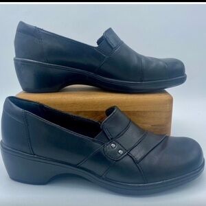 Clarks Black Leather Loafers Size 7